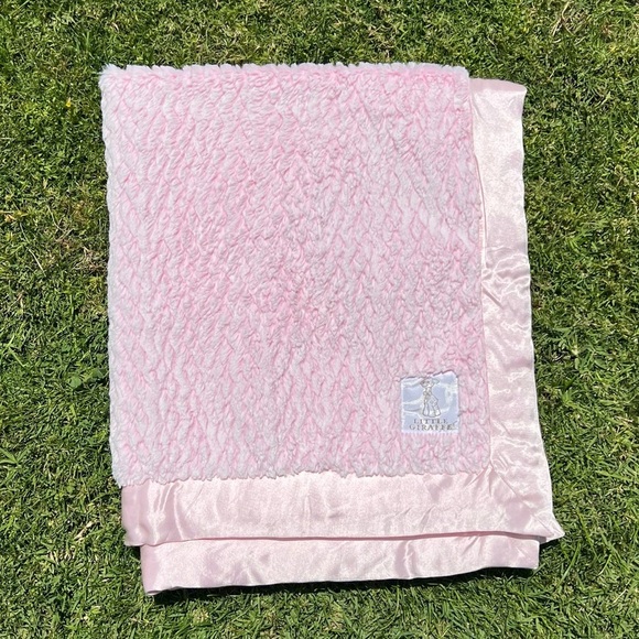 Little Giraffe Luxe Waves Pink Plush Baby Blanket Satin Trim 30 x 35.5 GUC - Picture 1 of 9
